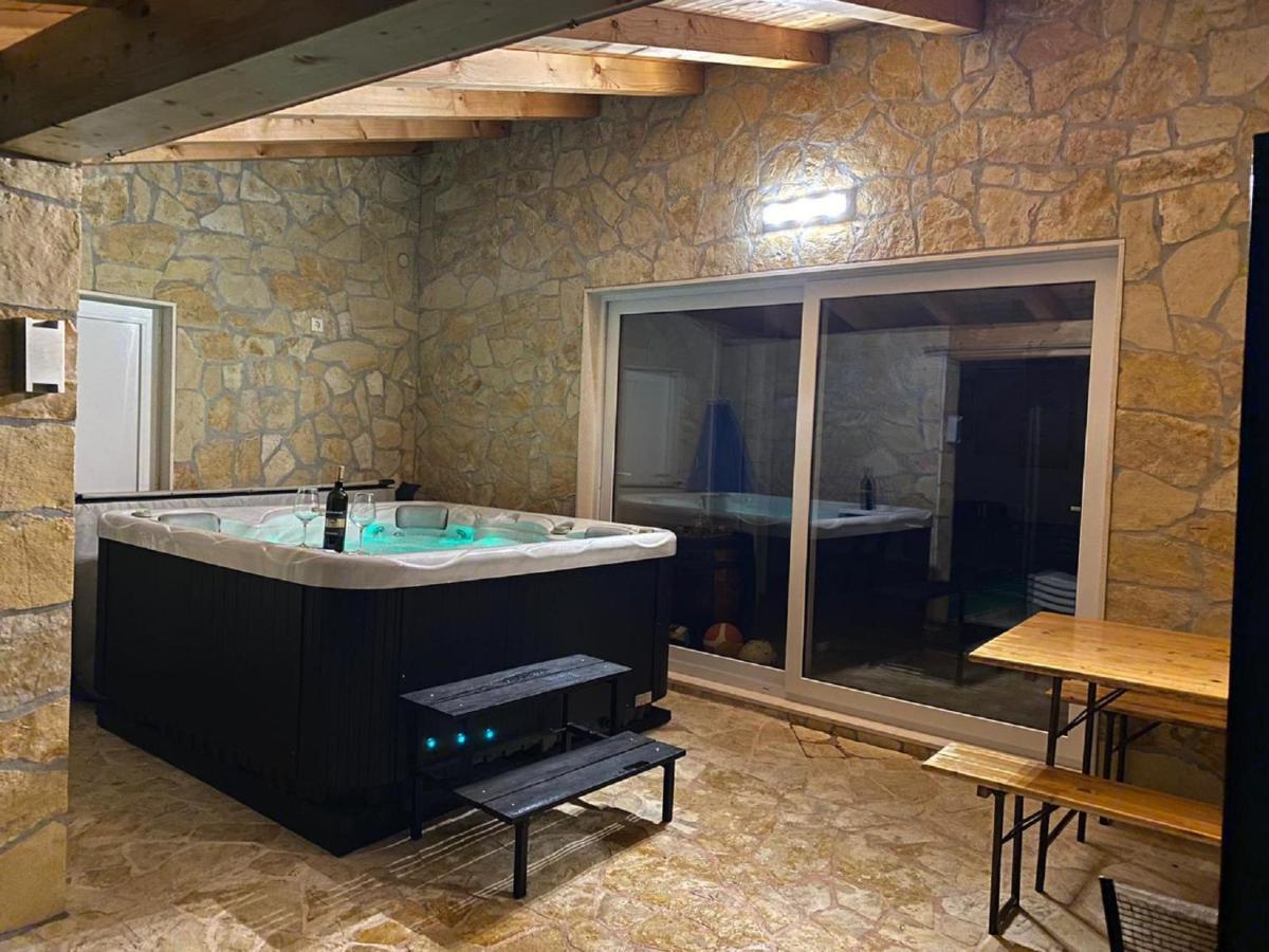 Villa Mateo With Private Pool Gruda Εξωτερικό φωτογραφία