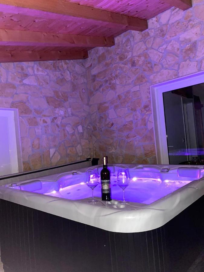 Villa Mateo With Private Pool Gruda Εξωτερικό φωτογραφία